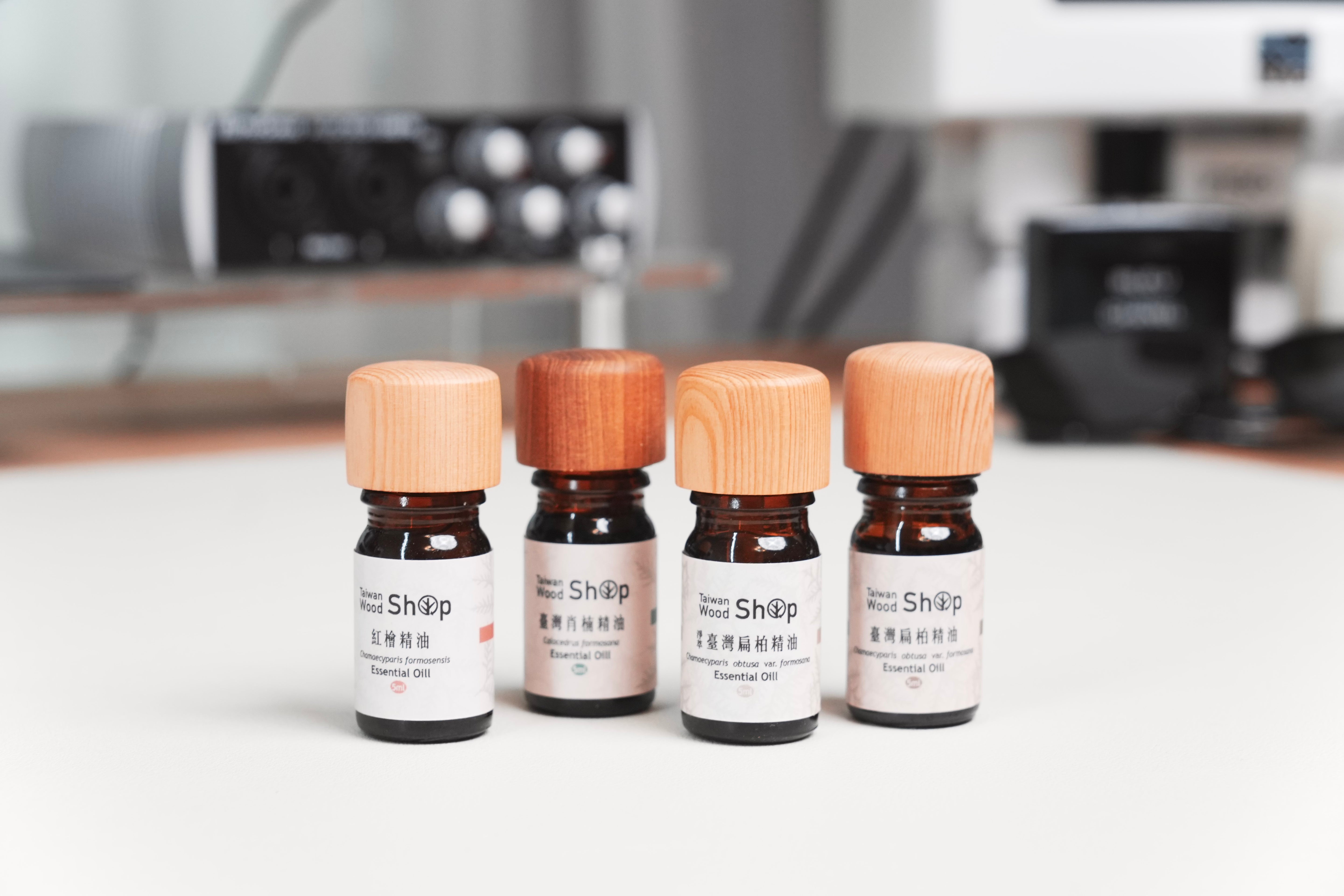 木香精油 Essential Oil